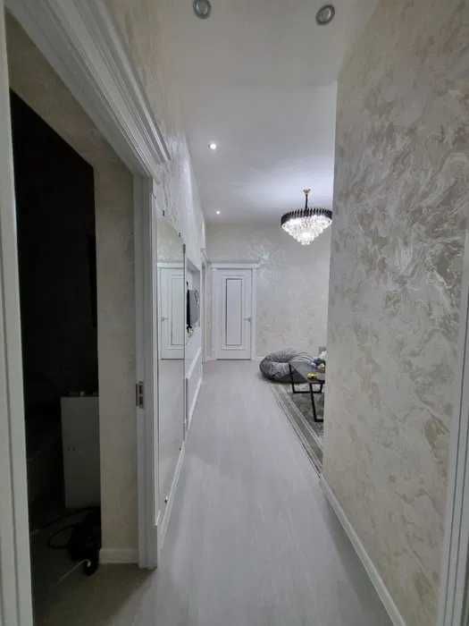 Yangihayotda 90 m2 4 xonali +meb +tex Srochno uy sotiladi