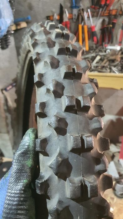 90 90 R 21 Mitas Super Light