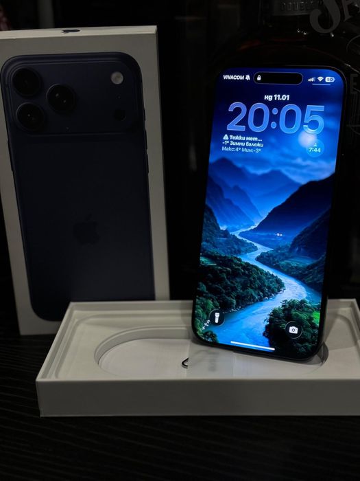 Iphone 17 Pro max Deep Blue 1TB - ГАРАНЦИОНЕН ДО 12/2027
