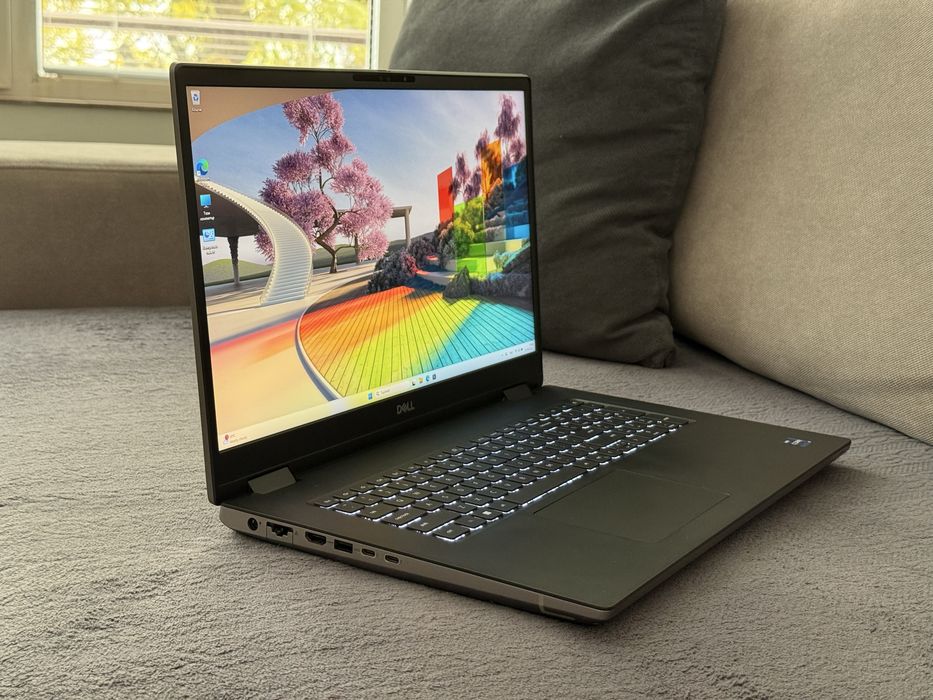 ТОП Лаптоп 17.3’FHD IPS RTX A3000 12GB  Dell Precision 7770  i9-12950HX  64GB DDR5  512GB