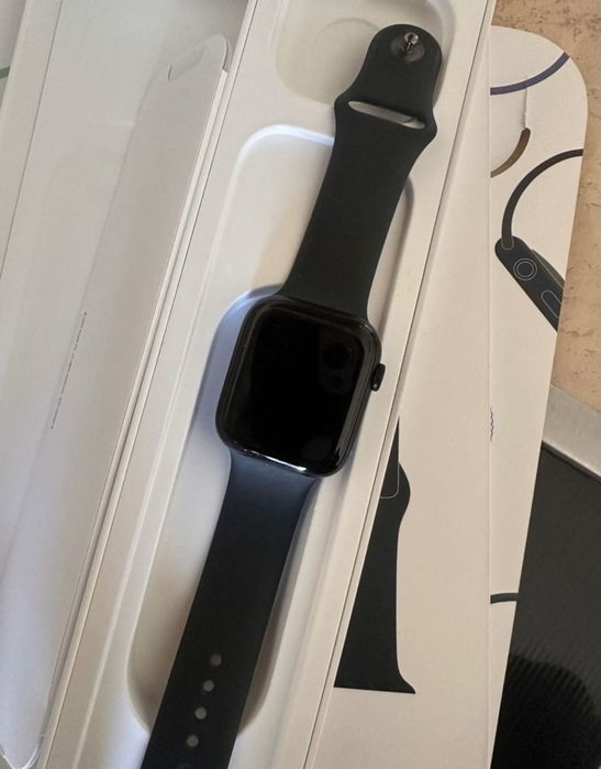 Apple Watch 8 45mm