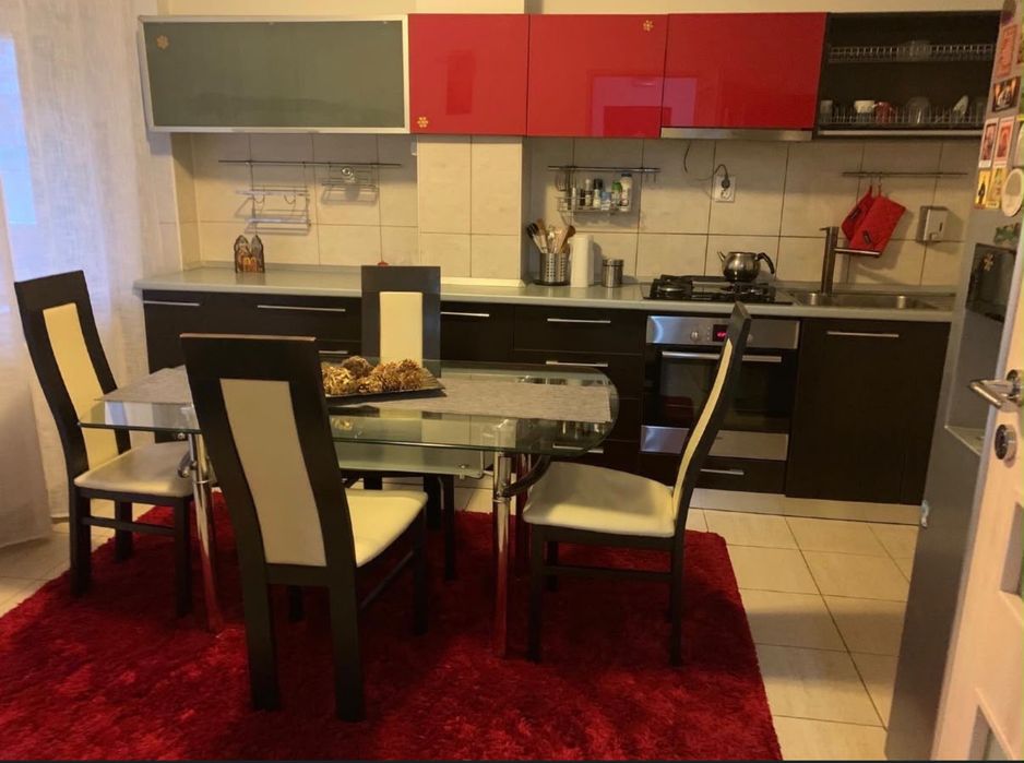Inchiriez apartament 3 camere