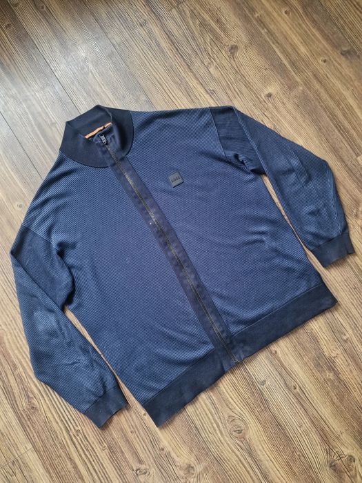 Страхотна мъжка жилетка HUGO BOSS размер 2XL