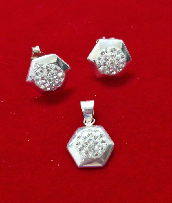 AG188, set argint 925,nou/marcat, zirconii albe