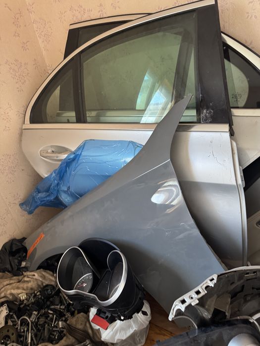 Mercedes W205 C300 на части na chasti