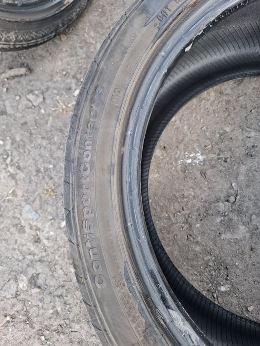 Vand 2 anvelope 265 35 18 continental de vara bune