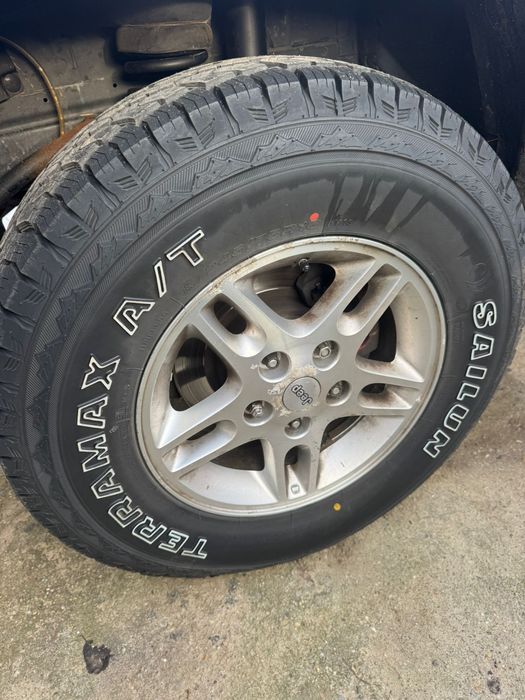 Grand Cheroke Autoutilitara 2.7