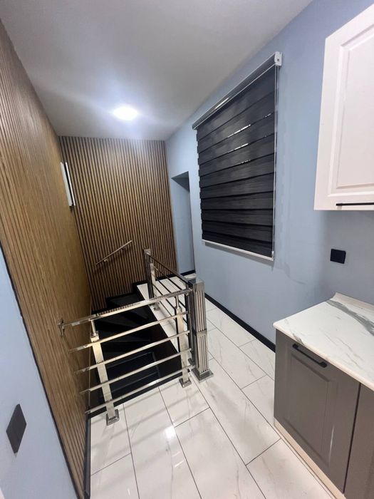 Ц 6. На небе.  ЦОКОЛЬНЫЙ ЭТАЖ.  Сдается в аренду.