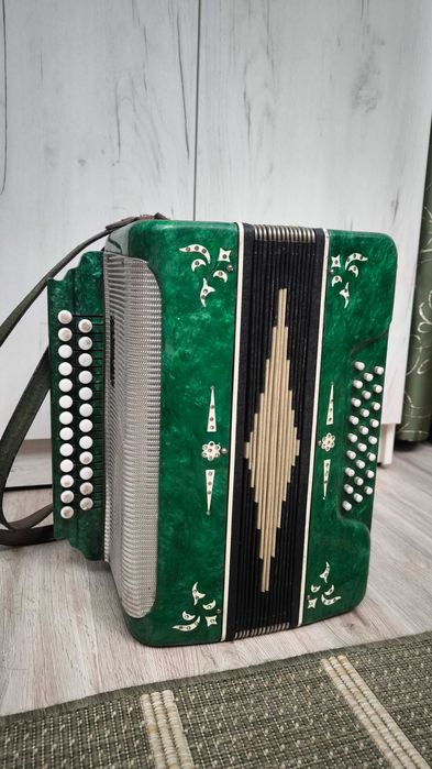 Советская гармонь