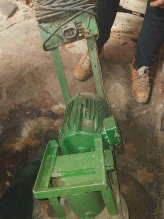 Шлайф машина за мозайки