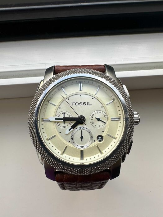 Ceas Fossil~barbați*stare foarte bună*curea piele maro !