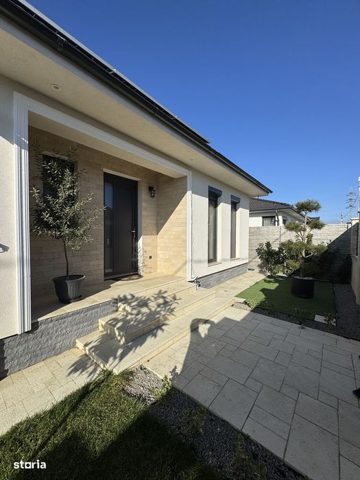 Casă Mobilată și Utilata