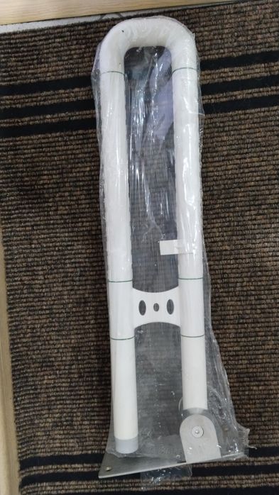 Продам поручни для туалета