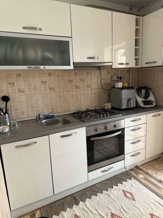 Vand apartament cu 2 camere