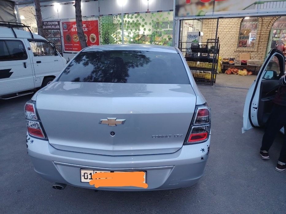 Продаётся машина