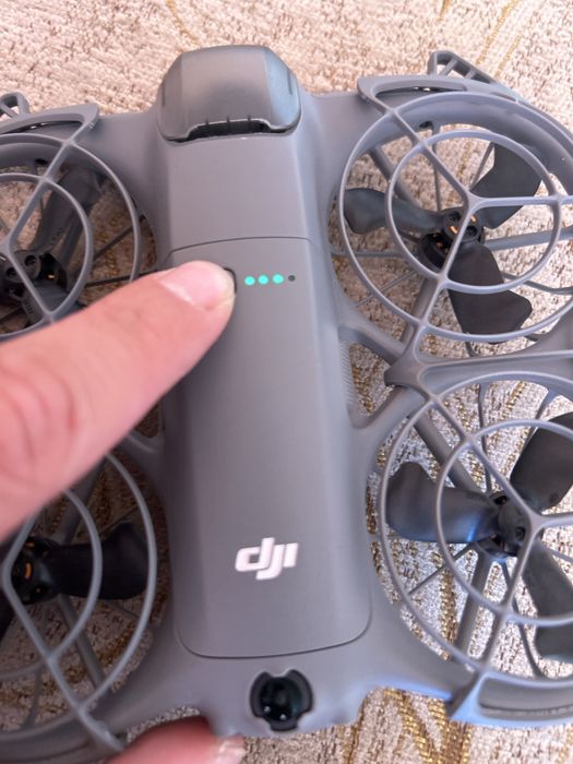Pachet Drona dji neo 2 in cutie + telecomanda dji rc2