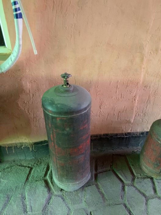 Продам два балона больших