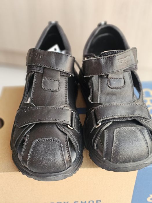Продаются сандалии натуральная кожа на мальчика 36-й размер