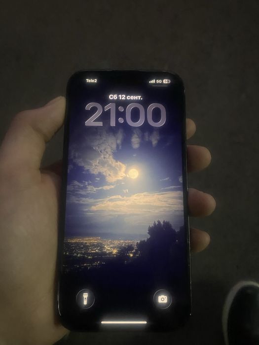 Айфон 15  цена 250к торг имеится