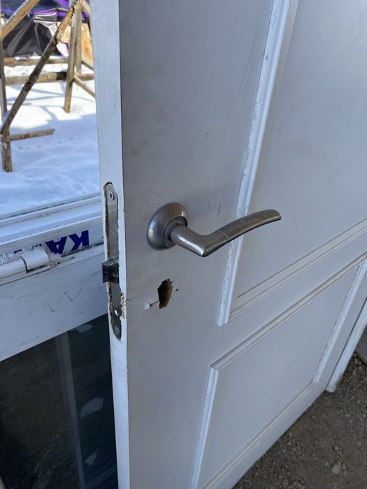 Есіктер двери сатылады