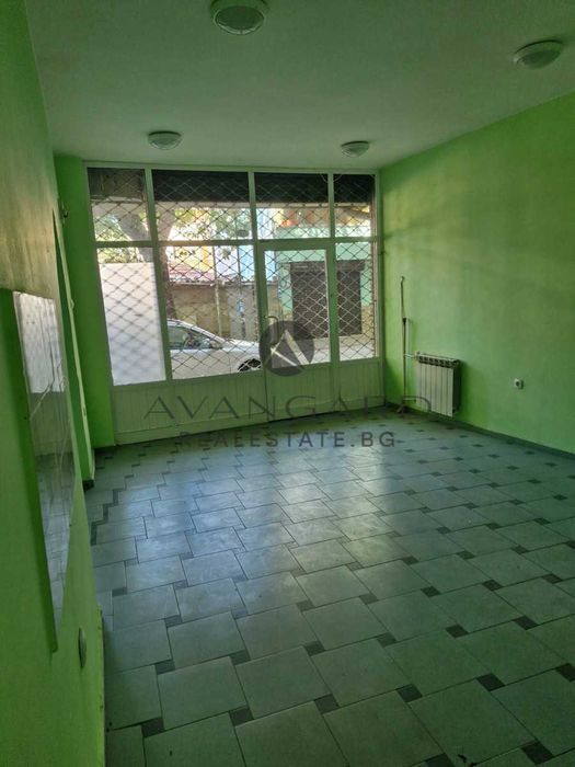 Продава се Магазин в Пловдив, Кършияка - 80 кв.м за 1428 €/кв.м - Снимка #8