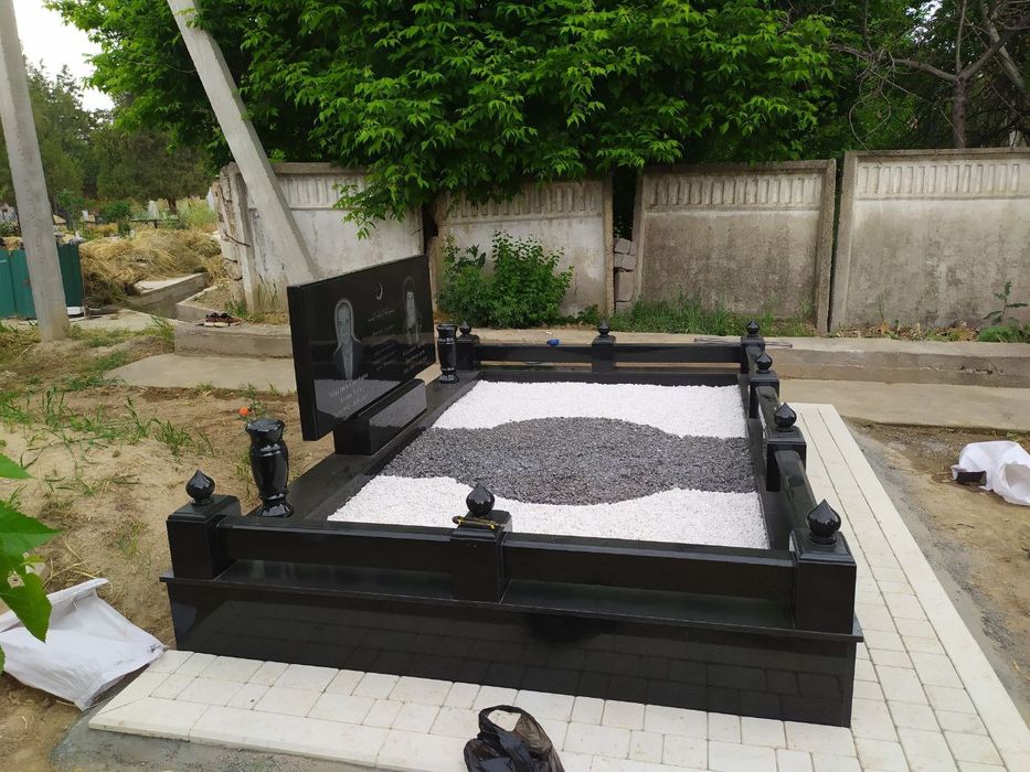 Памятник из гранита и мрамора