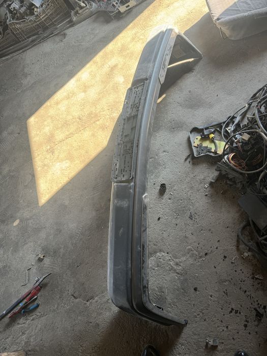 W124 мерседес бенз передни банпер