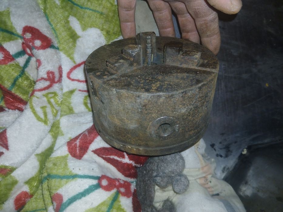 Патрон токарный трёхкулачковый