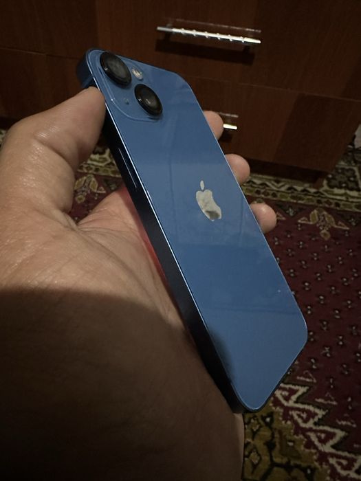 Продам Iphone 13 в идеальном состоянии