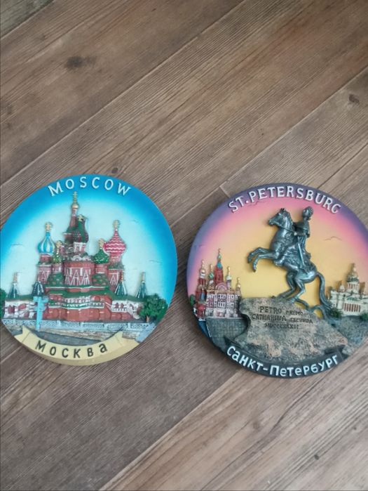 Настенные тарелки. Города