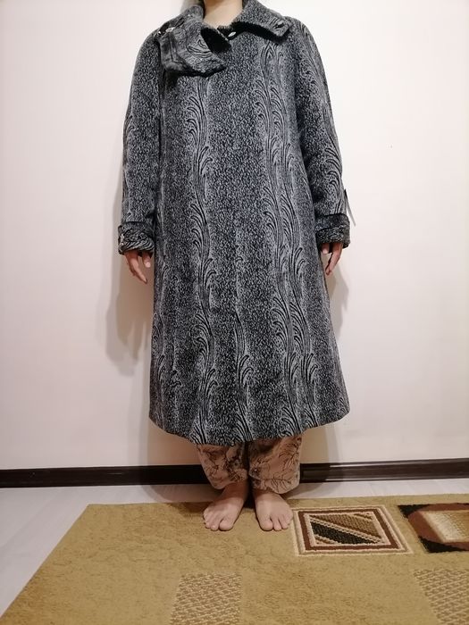 Продам пальто осень-зима