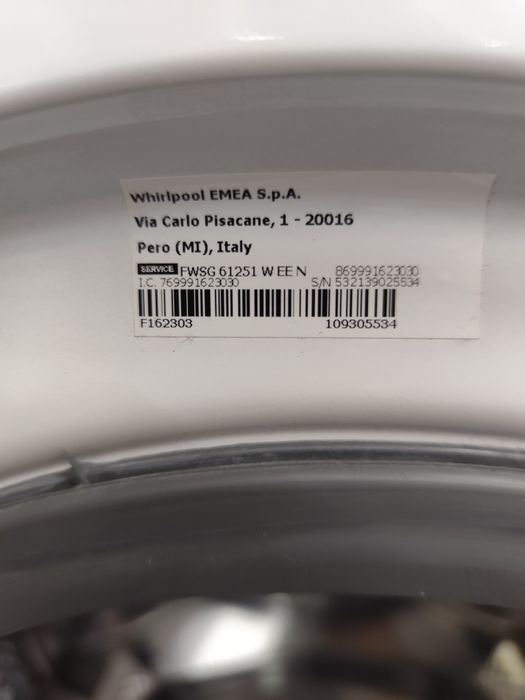 Masina de spalat Whirlpool de 6 kg model slim