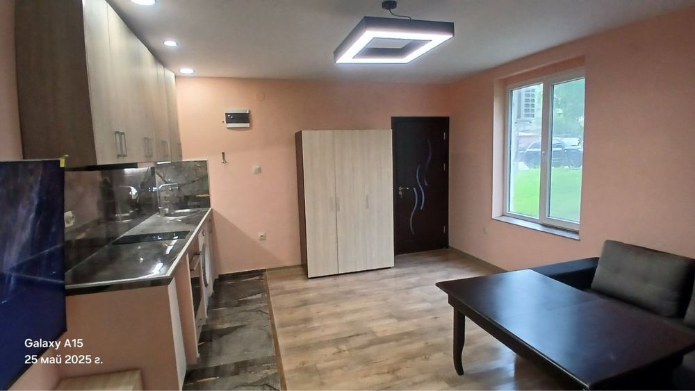 Дава се под наем Двустаен апартамент в Перник, Център - 32 кв.м за 306 € - Снимка #1