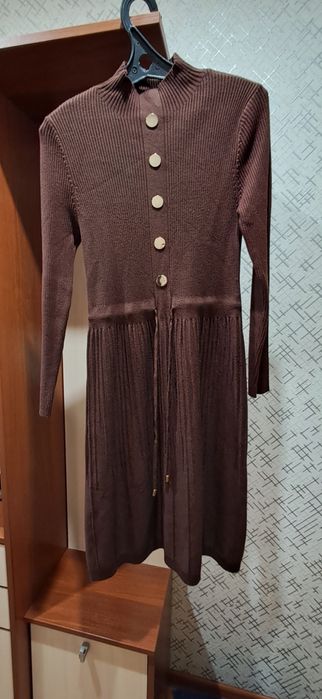 Продам платье новое