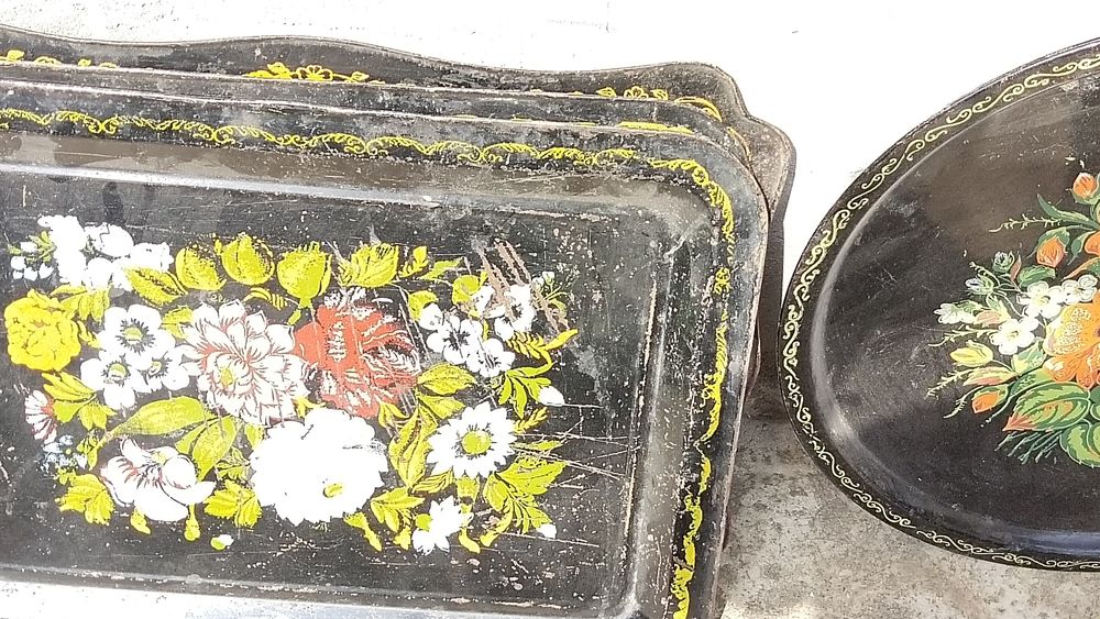 Падносы старинные   времён СССР.