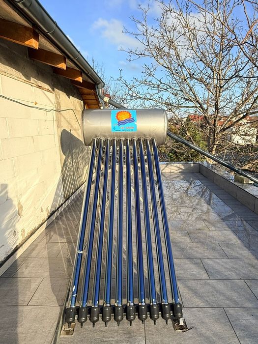 Panou solar apa calda vara / iarnă presurizat 100L Inox, 10 tuburi Heat Pipe, panou solar apa calda cu presiune boiler cu rezistență electrică