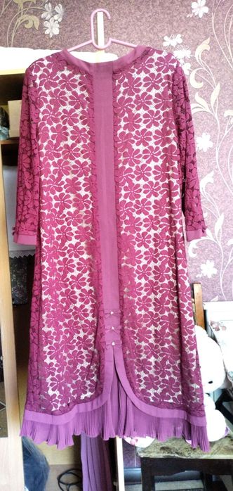 Продам красивое платье бардового цвета