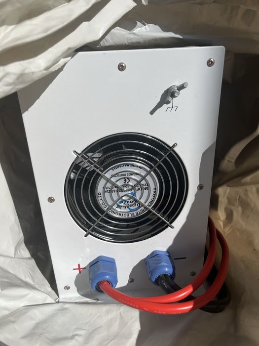 Инвертор 2киловата 24 волта