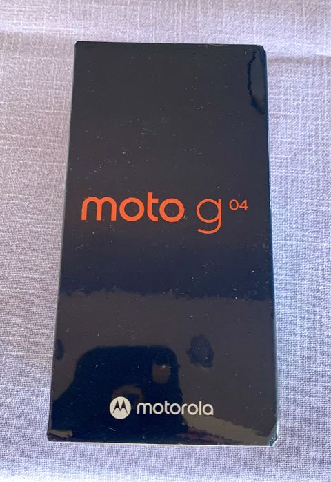 Motorola Moto g04, 4GB RAM, 64GB, Concord Black + слушалки