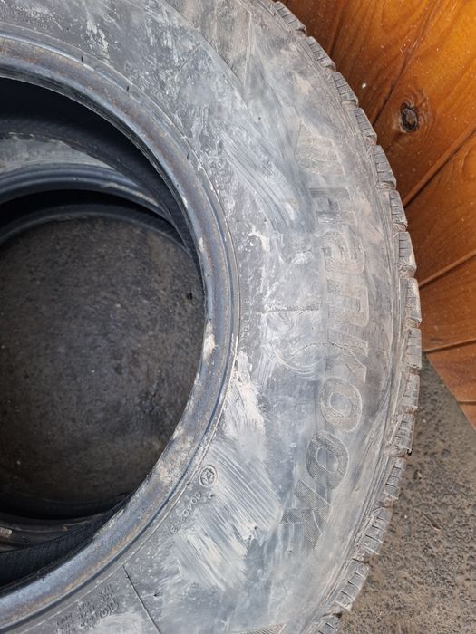 Vând anvelope Hankook 225 75 R16C All seasons