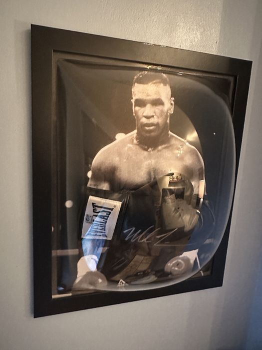 Mike Tyson( tablou cu semnătura)