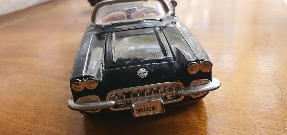 Колекционерска количка 1:24