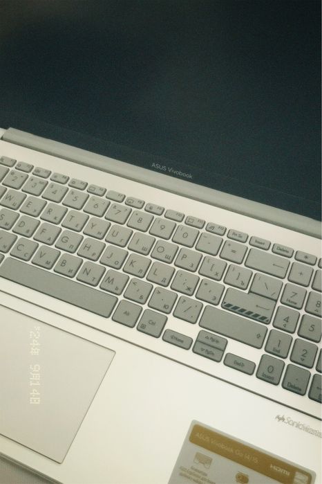 Ноутбук Asus vivobook