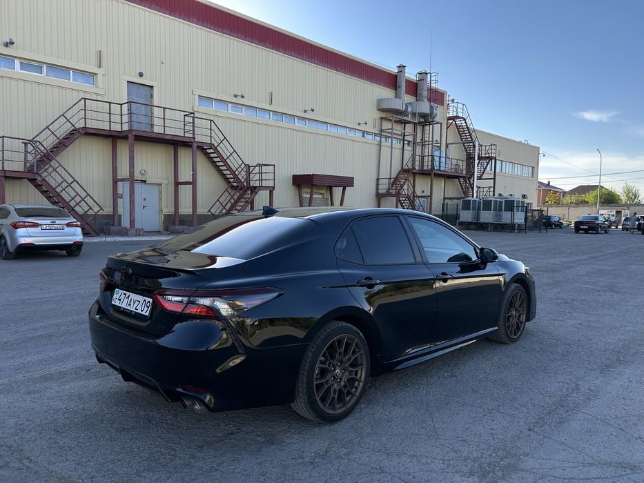 Toyota Camry 75 (2022)