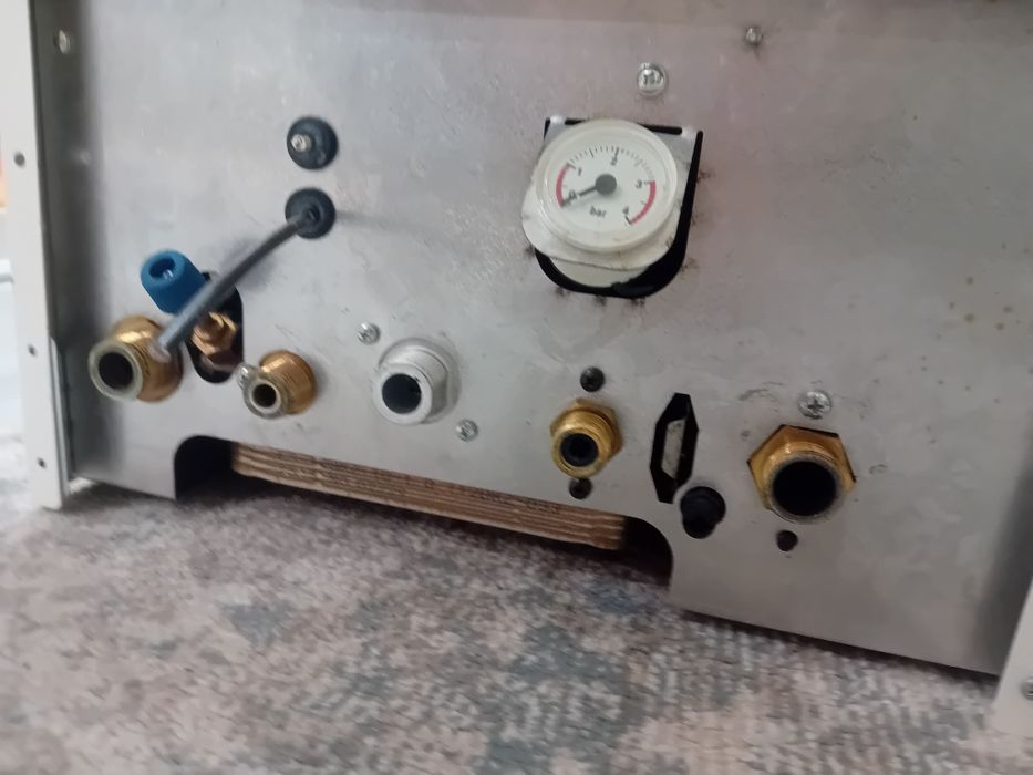 Vând centrala arca pixel arata foarte bine