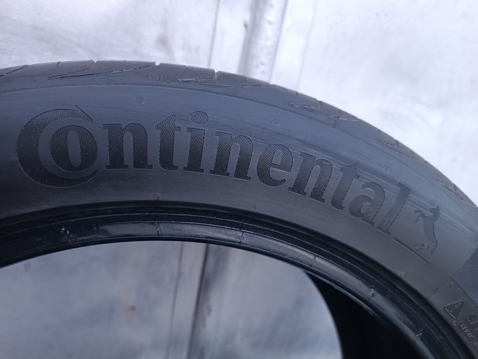 235/45/17 Continental