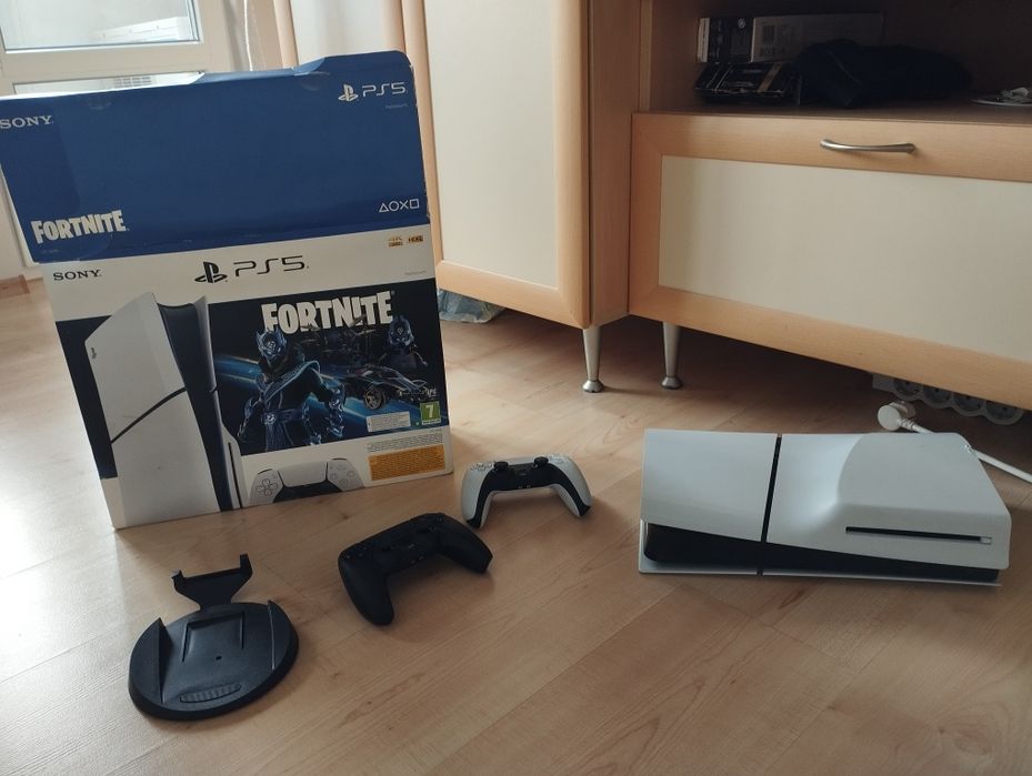 Playstation 5 Disk Edition + игри