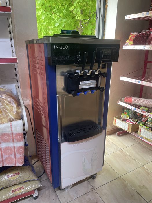 витринный холодильник для магазина