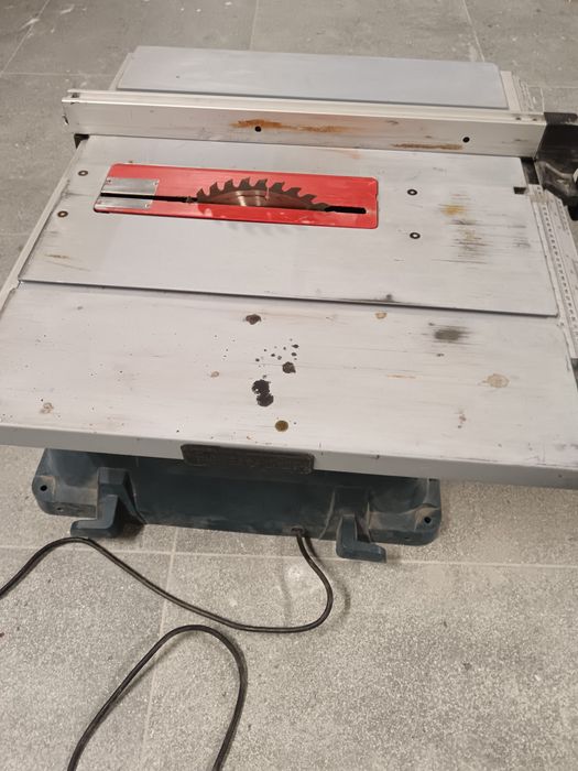 Дисковая настольная пила BOSCH