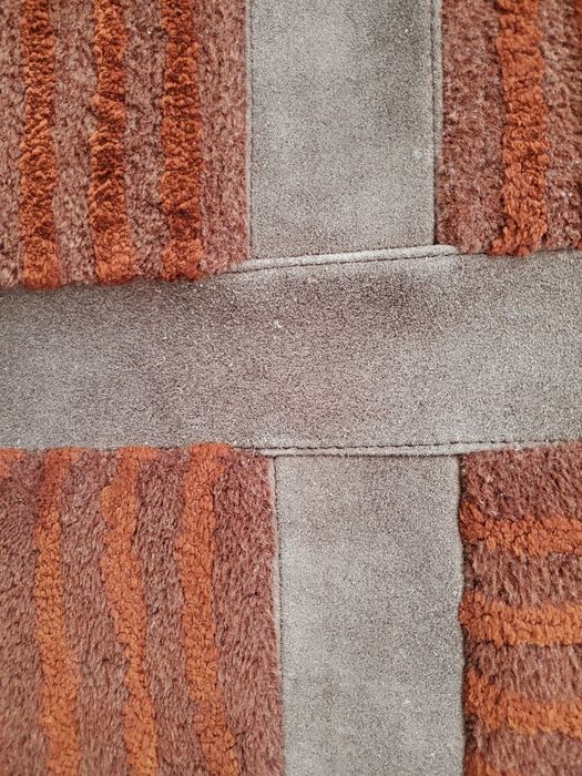 Килим ръчно тъкан